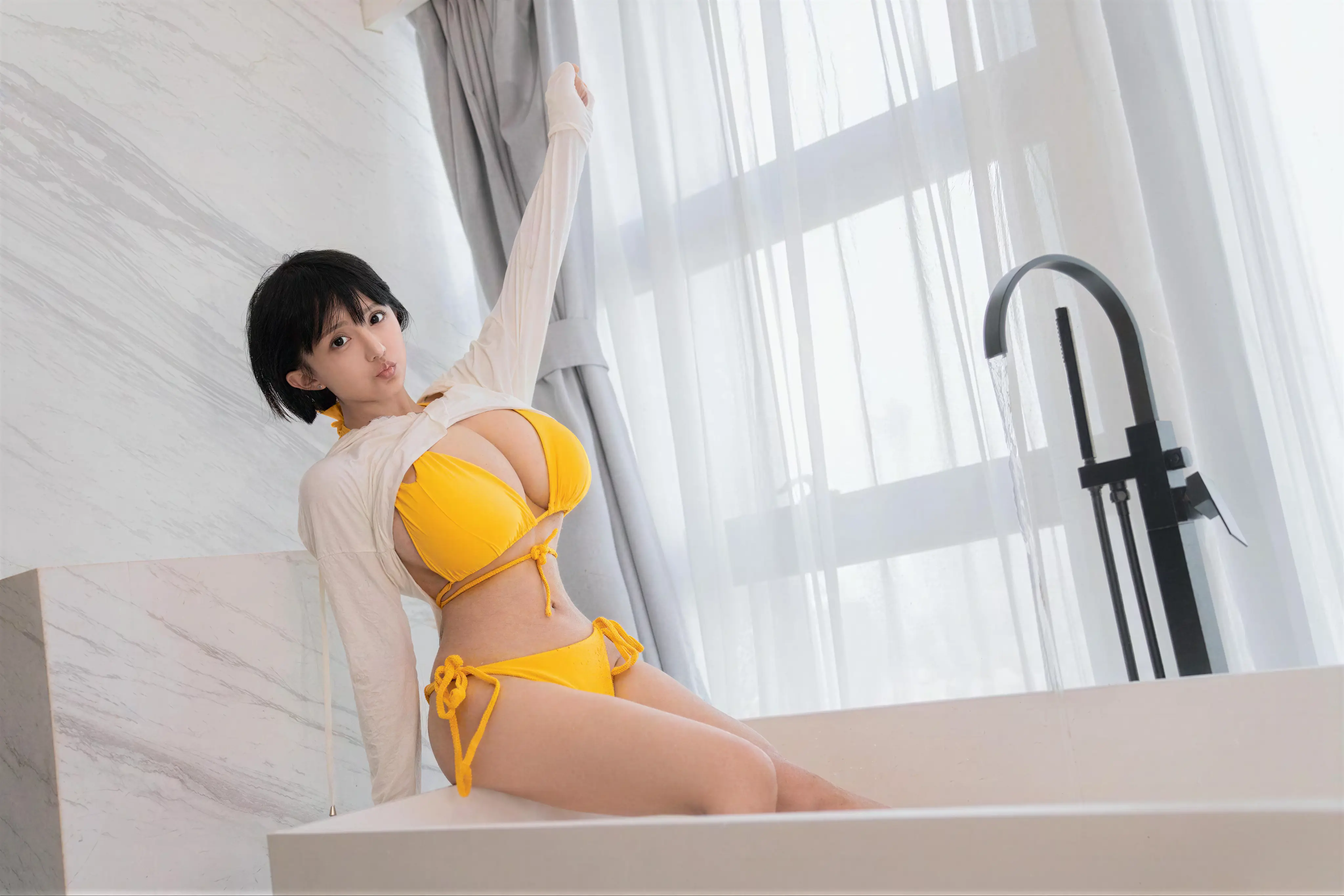 古阿扎 – 春日比基尼 9P
